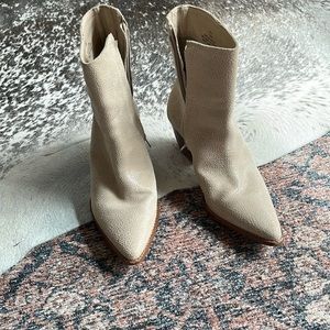 Matisse Cream Heeled Boots